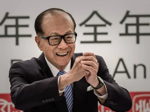 Tỷ phú “siêu nhân” Lý Gia Thành bán hơn 16 tỷ USD tài sản tại Anh: Thương vụ 16 năm lãi gấp 6 lần và 1 ĐIỀU đắt giá phía sau