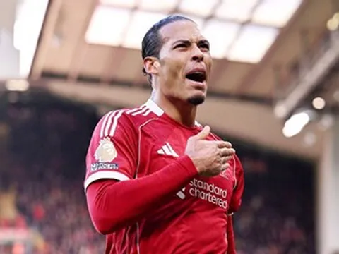 Liverpool vùi dập West Ham