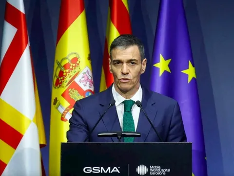 Lãnh đạo nước NATO “nói thẳng” sau khi bị ông Trump doạ cắt đứt quan hệ thương mại vì không cho mượn căn cứ đánh Iran