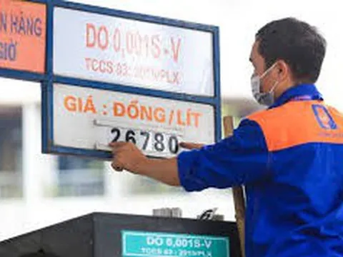 Giá xăng dầu ngày 7/3, điều chỉnh tăng, xăng RON95-III vượt 27.000 đồng/lít