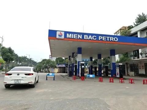Hà Nội yêu cầu không để tình trạng cửa hàng xăng dầu dừng bán hàng không có lý do