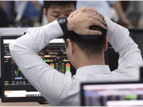 Kịch bản nào cho thị trường chứng khoán Việt Nam sau phiên bán tháo kỷ lục?