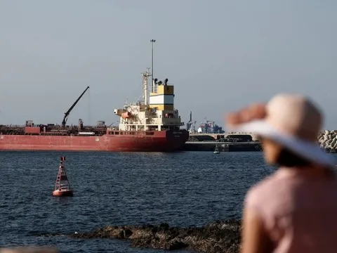 Cả thế giới 'thở phào' về giá dầu, chứng khoán