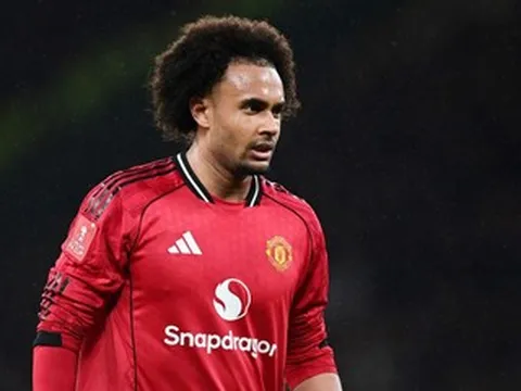 MU sốt sắng thanh lý Joshua Zirkzee