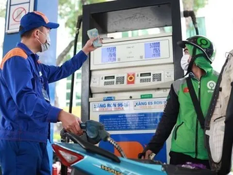 Quỹ bình ổn giá xăng dầu có vai trò thế nào, còn bao nhiêu tiền?