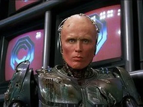 Chuyện hậu trường khó tin: Bộ phim RoboCop suýt chút nữa phải dừng lại chỉ vì một chiếc bánh Oreo