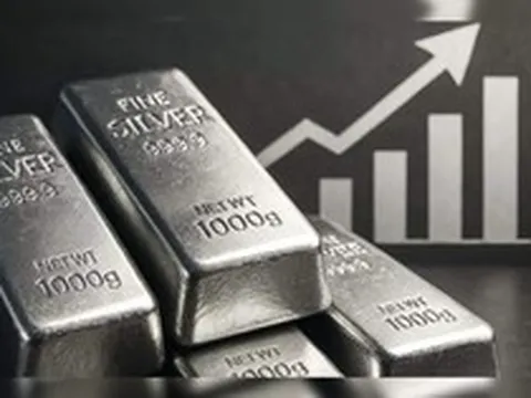 Sếp một công ty kinh doanh kim loại quý: Giá tăng sốc, giảm mạnh nhưng chưa phải cuối con đường, bạc vẫn trong chu kỳ tăng giá dài hạn, nhu cầu công nghiệp được xem là động lực chính
