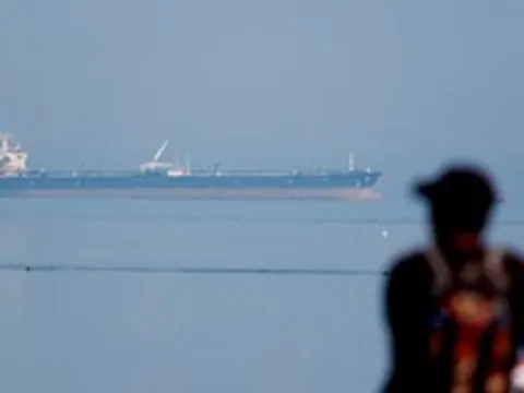 Không phải Ấn Độ hay Trung Quốc, một quốc gia Đông Nam Á lại tìm đến dầu Nga: Mua 2 triệu thùng/tháng khi Mỹ vừa 'bật đèn xanh'