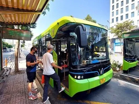 Thúc đẩy chuyển dịch năng lượng và phát triển giao thông điện