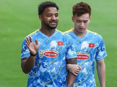 Xuân Son tập riêng, tuyển Việt Nam tăng quân số chờ đấu Malaysia