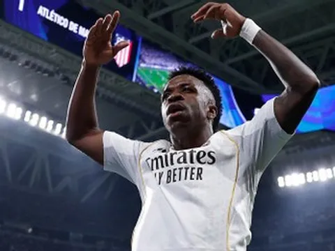 Real Madrid bùng nổ: Vinicius tìm lại nụ cười với Arbeloa