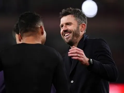 MU sắp bổ nhiệm Carrick làm HLV trưởng chính thức