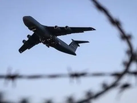 Israel bất ngờ đóng băng hợp tác quốc phòng với Pháp