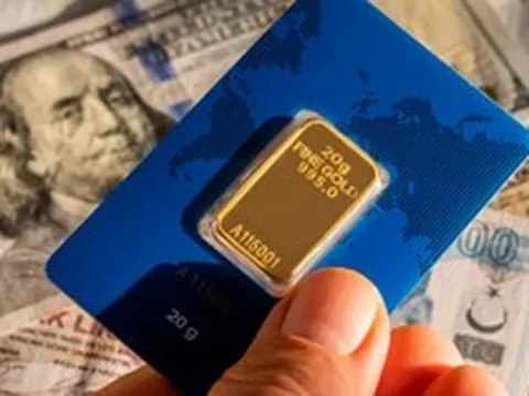 Giá vàng giảm mạnh nhất gần 13 năm, nhiều NHTW rục rịch đi bán, chuyên gia cảnh báo: Nhà đầu tư không nên làm theo, vì sao?