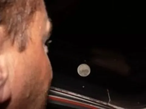 Phi hành gia NASA bật khóc với điều chưa từng có trên Mặt trăng