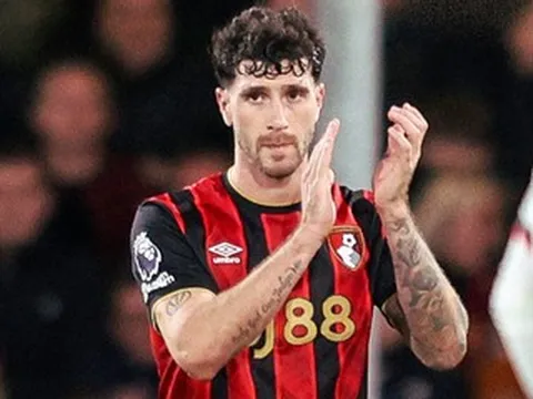 Tin tức về chuyển nhượng 13/4: MU chốt Senesi, Atletico ký Lewandowski