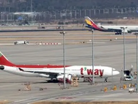 Nóng: Một hãng hàng không cho toàn bộ tổ tiếp viên nghỉ không lương 2 tháng vì quá khó khăn