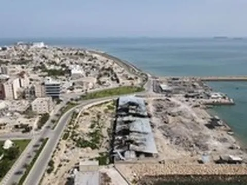 Bế tắc ở eo biển Hormuz, Mỹ cân nhắc gia hạn lệnh ngừng bắn với Iran