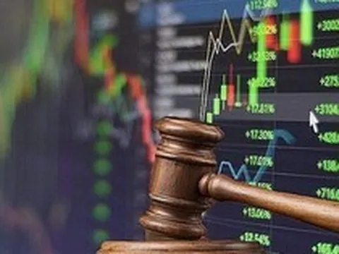 Loạt doanh nghiệp vừa bị UBCKNN xử phạt