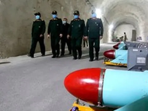 Iran đang đào lại lối vào “thành phố tên lửa” bị chôn vùi sau cuộc không kích của Mỹ và Israel