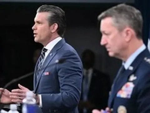 Mỹ cảnh báo siết chặt phong toả, sẵn sàng tấn công Iran