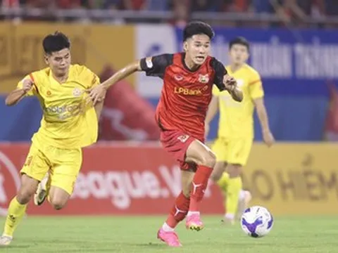 Sao U23 Việt Nam lại ghi bàn, Ninh Bình thắng đậm PVF-CAND
