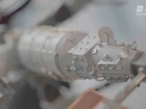 Trung Quốc tạo ra "bộ não mỏng hơn cả giấy", thách thức thế độc quyền của phương Tây suốt nhiều năm