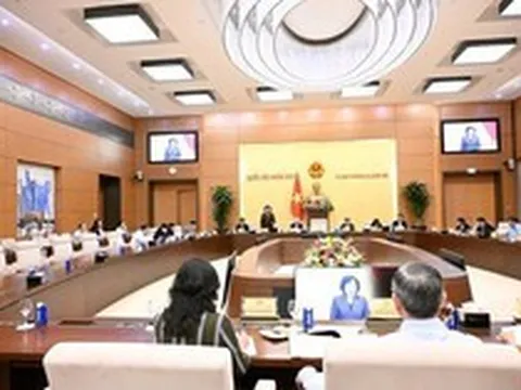 Bộ Tài chính đề xuất điều chỉnh ngưỡng doanh thu chịu thuế với hộ kinh doanh, giao Chính phủ quyết định