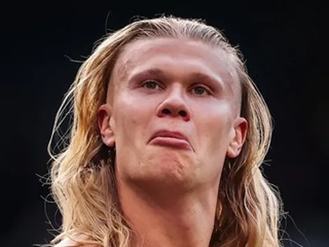 Haaland biểu cảm gây bão, hành xử khó tin ở trận Man City hạ Arsenal