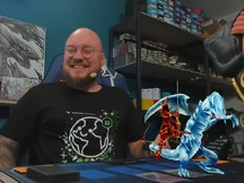 Chàng trai biến giấc mơ Yu-Gi-Oh thành hiện thực với hệ thống triệu hồi quái vật 3D từ thẻ bài