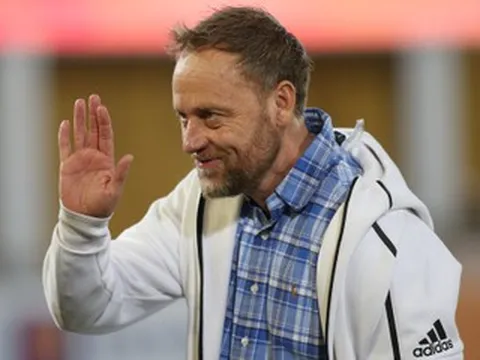 HLV Polking gia hạn hợp đồng với CAHN đến 2028