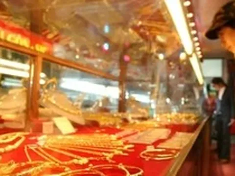 Người mua vàng lỗ nặng