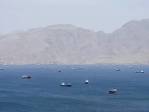 Lô hàng khí đốt tự nhiên hóa lỏng đầu tiên vượt eo biển Hormuz