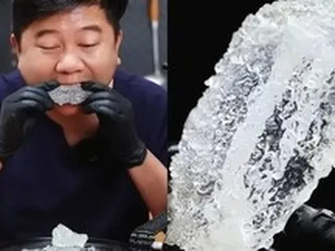 Food blogger Trung Quốc gây sốt với món gà rán trong suốt như pha lê khiến mạng xã hội vừa tò mò vừa “sởn gai ốc”