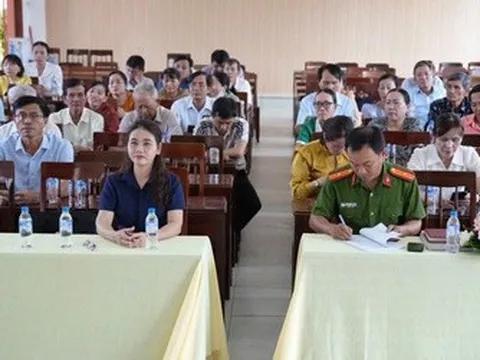 Hơn 400 người dân tham dự phổ biến pháp luật tại Quảng Ngãi