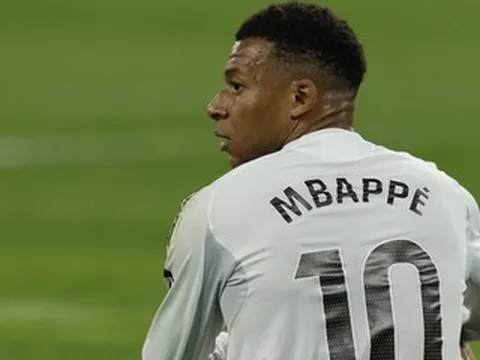 Mbappe gây bất ổn lớn phòng thay đồ: Real Madrid căng như dây đàn