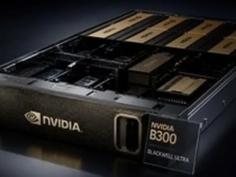Đường dây buôn lậu chip bị phá, giá máy chủ AI NVIDIA B300 tại Trung Quốc tăng lên 1 triệu USD: Cao gấp đôi tại Mỹ