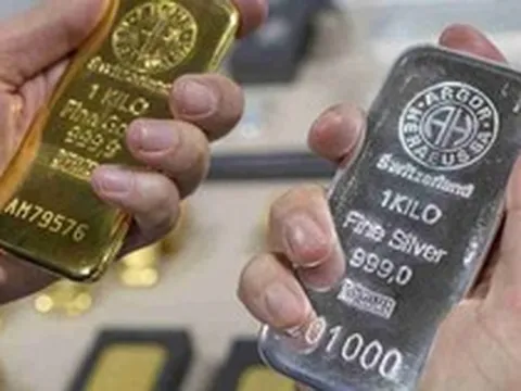 Nhiều chuyên gia dự báo giá vàng, bạc sẽ lập đỉnh mới