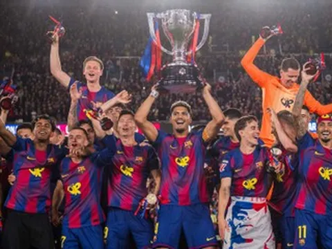 Barca vô địch La Liga: Đứng trên đống đổ nát Real Madrid