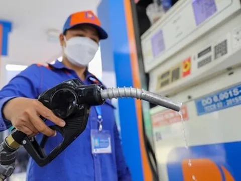 Đề xuất thương nhân chịu trách nhiệm về chất lượng xăng dầu