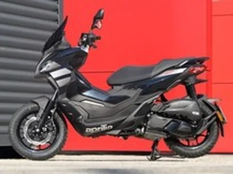 Đối thủ Honda ADV 160 sập giá tại Malaysia, khách Việt ngóng chờ siêu phẩm Aprilia SR GT 200 Sport 2026