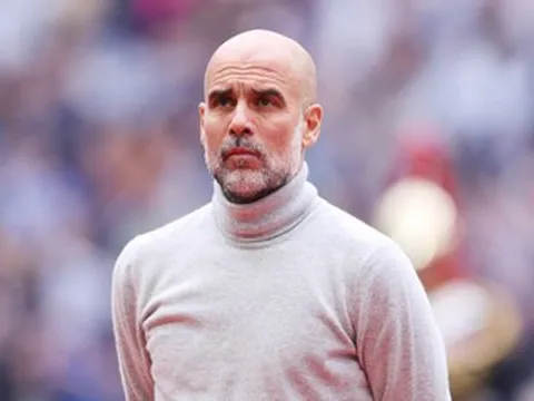 Pep Guardiola rơi nước mắt khi xác nhận rời Man City