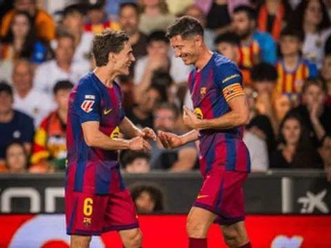 Barca thua ngược Valencia trận chia tay Lewandowski