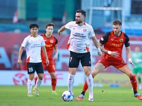 Ninh Bình đánh rơi chiến thắng phút 90+5