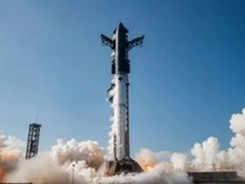 Elon Musk đã dốc toàn lực để phóng tên lửa mạnh nhất trong lịch sử nước Mỹ
