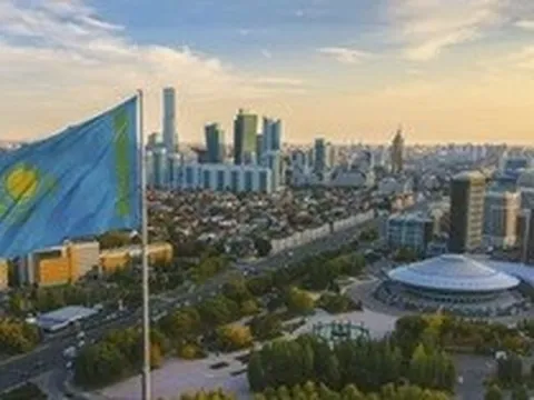 Kazakhstan ngừng tịch thu tài sản Gazprom trong bối cảnh chuyến thăm của ông Putin