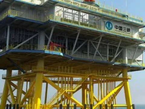 Phát hiện tấm cọc Trung Quốc nặng 13.600 tấn ở giữa biển, cao hơn toà nhà 20 tầng, sắp hoàn thành nhiệm vụ lớn