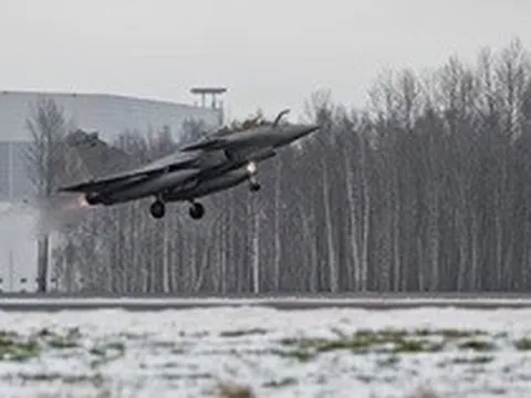 Đụng độ quy mô lớn giữa chiến đấu cơ Nga - Pháp trên không phận Baltic
