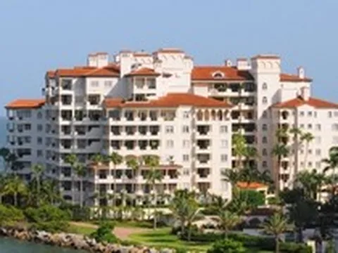 Vụ lừa đảo sở hữu kỳ nghỉ timeshare lớn chưa từng có trong lịch sử: 3.500 người cao tuổi dính bẫy, quy mô tới 985 tỷ đồng