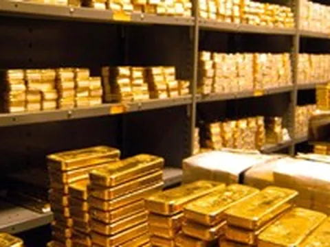 Châu Á phát sốt vì vàng: ETF hút hàng chục tỷ USD, kho vàng phình to từng ngày